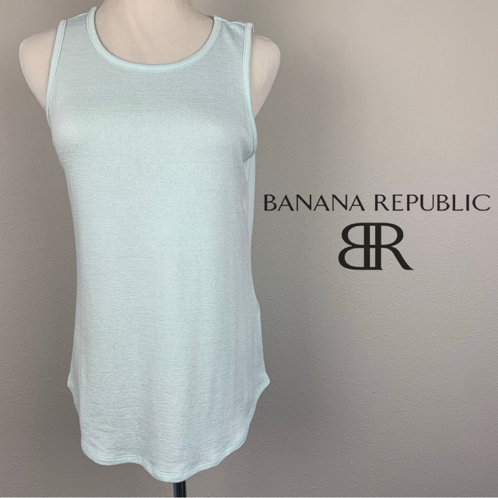 Banana Republic Mint Green Knit Tank Top Sleeveless Curved Hem Medium